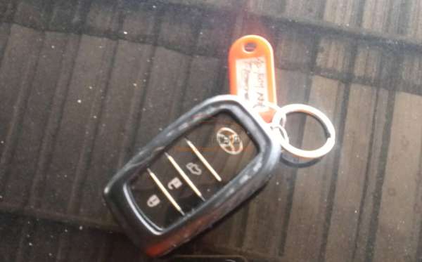 TOYOTA  FORTUNER  2.4 VRZ