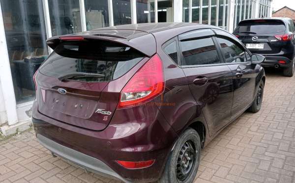 FORD FIESTA1.6L AT S