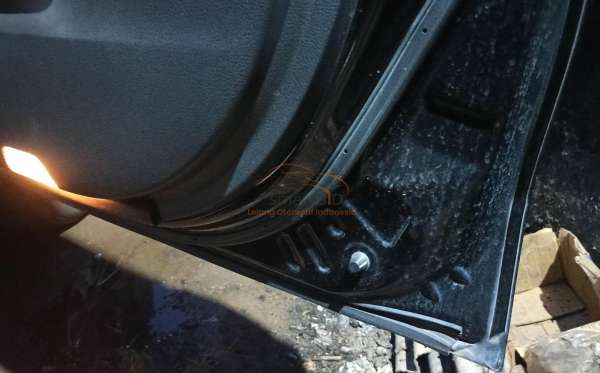 MITSUBISHI PAJERO SPORT 2.4L DAKAR-L (4X2)