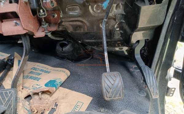 SUZUKI  CARRY  CL PICK UP