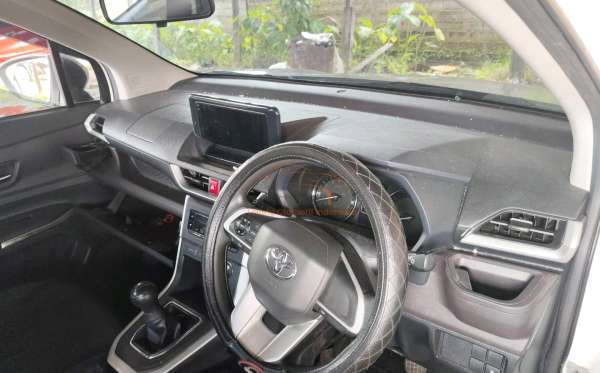 TOYOTA AVANZA 1.5 G