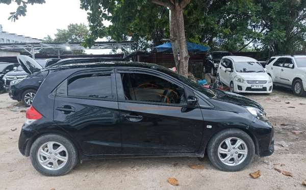 HONDA  BRIO  SATYA 1.2 E