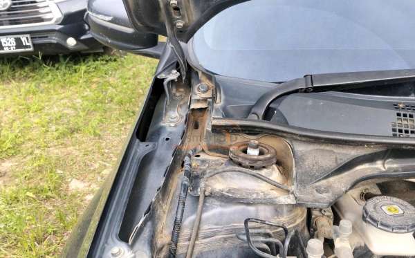 HONDA  BRV BR-V DG3 1.5 L E