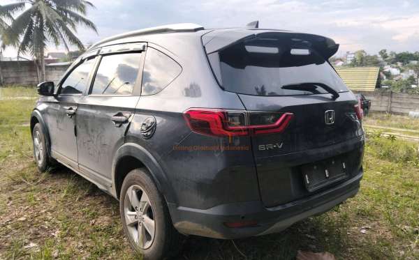 HONDA  BRV BR-V DG3 1.5 L E