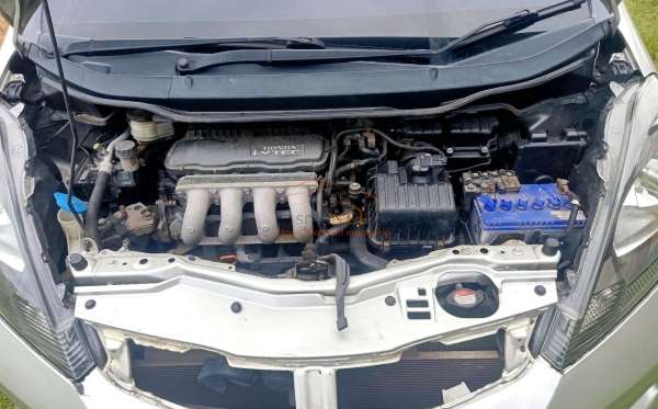 HONDA JAZZ GE8 1.5 E