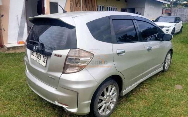 HONDA JAZZ GE8 1.5 E