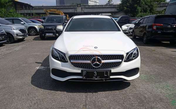 MERCEDES BENZ  E 250