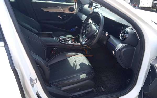 MERCEDES BENZ  E 250