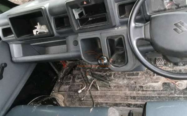 SUZUKI  CARRY  CL PICK UP