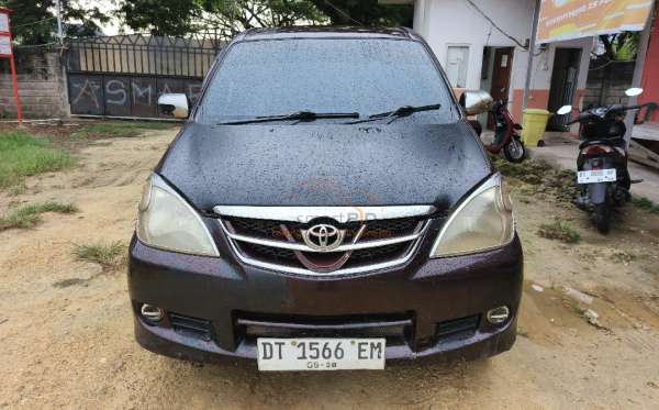 TOYOTA  AVANZA  G