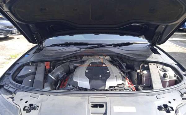 AUDI A8 3.0L