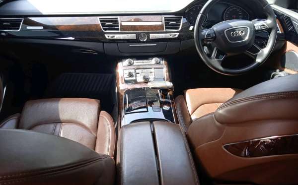 AUDI A8 3.0L