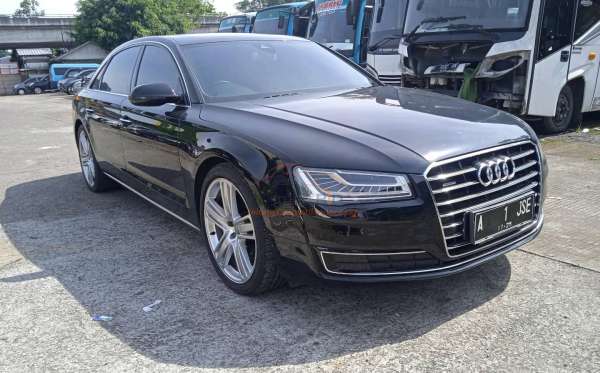 AUDI A8 3.0L