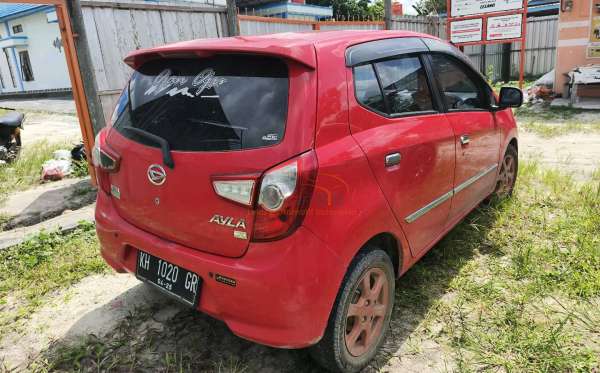 DAIHATSU AYLA 1.0 X