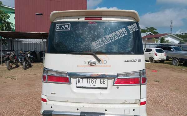 DAIHATSU LUXIO X
