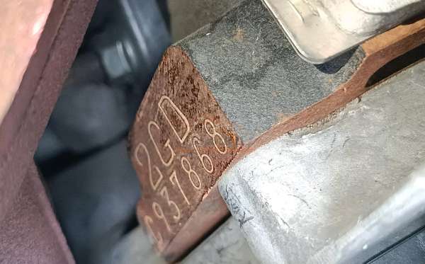 TOYOTA  INNOVA  2.4 V