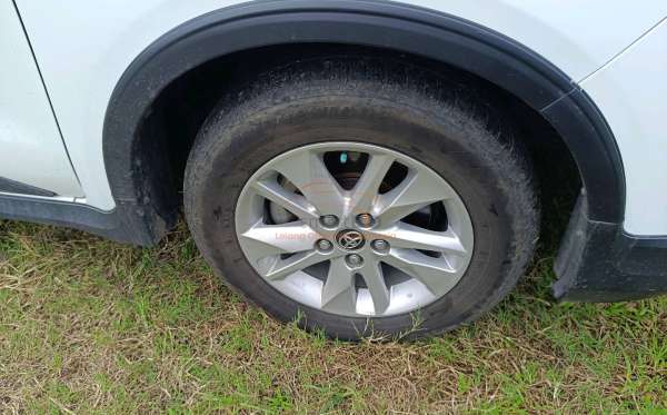 TOYOTA  INNOVA  2.4 V