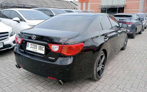 TOYOTA MARK X 2.5