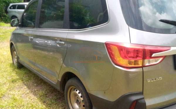 WULING CONFERO S 1.5C