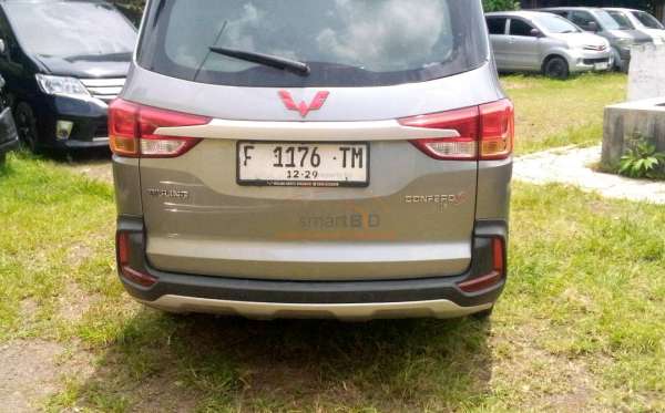 WULING CONFERO S 1.5C