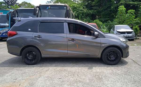 HONDA MOBILIO DD4 1.5 S