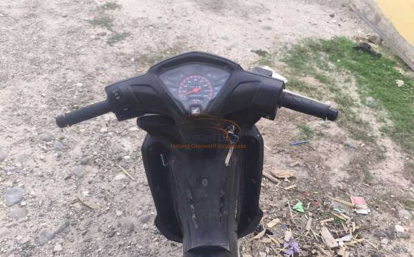 HONDA REVO
