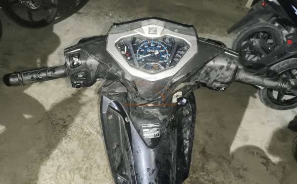 HONDA  SUPRA X