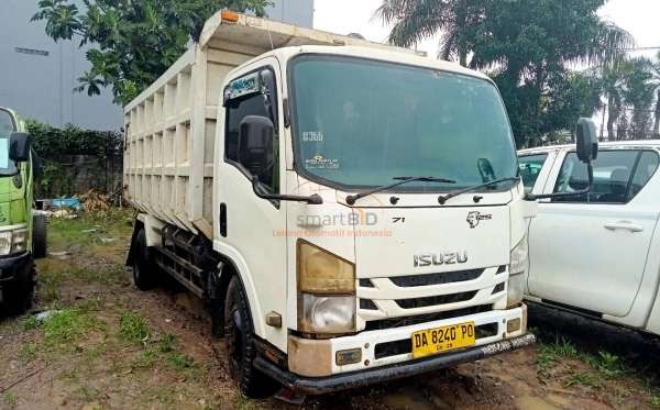 ISUZU  NMR 71T HD 5.8