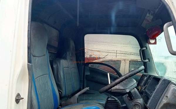 ISUZU  NMR 71T HD 5.8