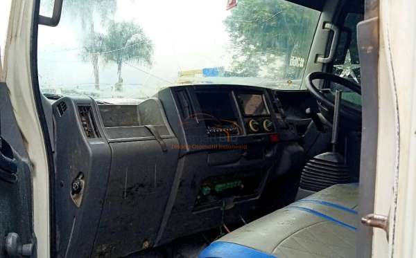 ISUZU  NMR 71T HD 5.8