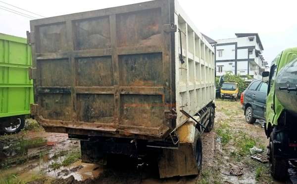 ISUZU  NMR 71T HD 5.8