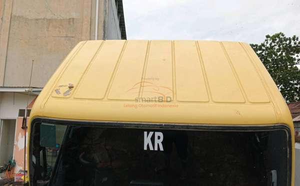 MITSUBISHI  CANTER  FE 75