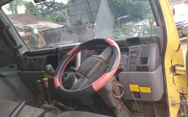 MITSUBISHI  CANTER  FE 75