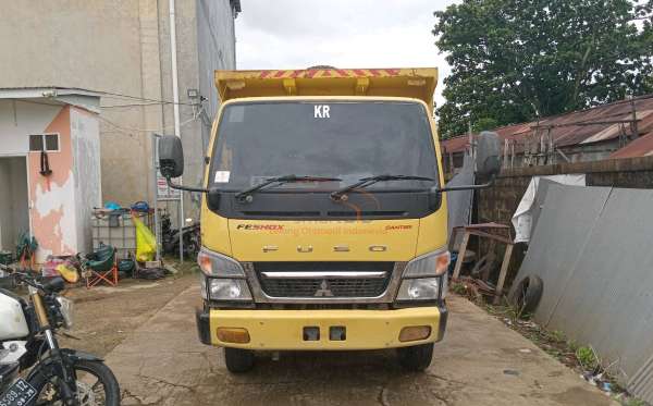 MITSUBISHI  CANTER  FE 75