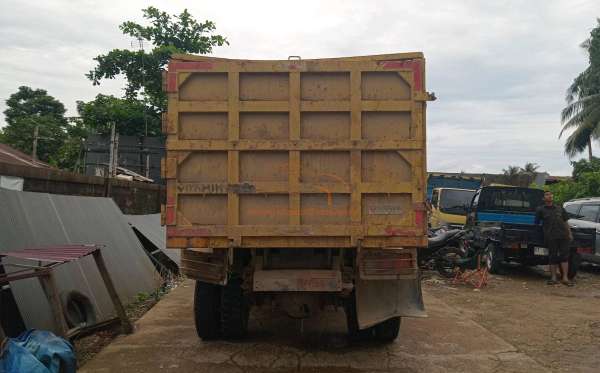 MITSUBISHI  CANTER  FE 75