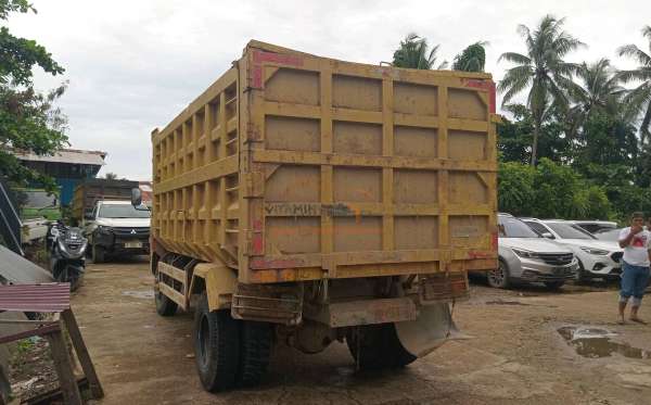 MITSUBISHI  CANTER  FE 75