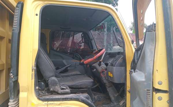 MITSUBISHI  CANTER  FE 75