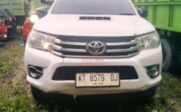 TOYOTA HILUX DOUBLE CABIN