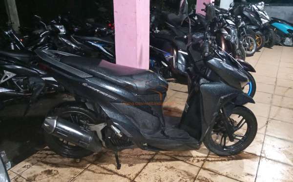 HONDA  VARIO
