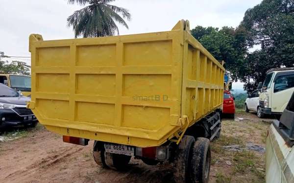 MITSUBISHI CANTER FE 75