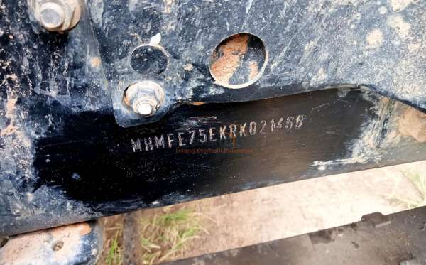 MITSUBISHI CANTER FE 75