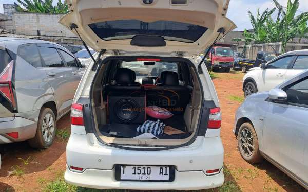 NISSAN GRAND LIVINA XV