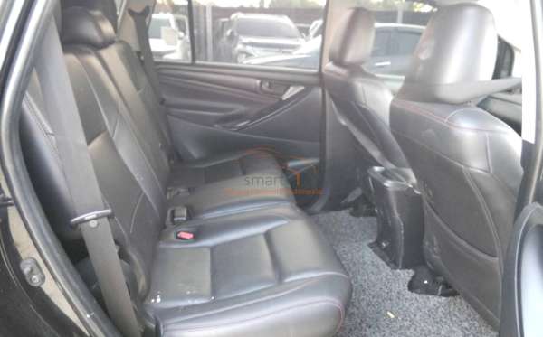 TOYOTA KIJANG INNOVA G