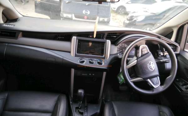 TOYOTA KIJANG INNOVA G