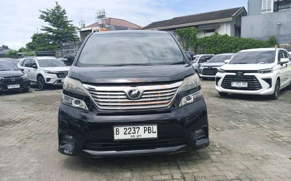 TOYOTA VELLFIRE 2.4