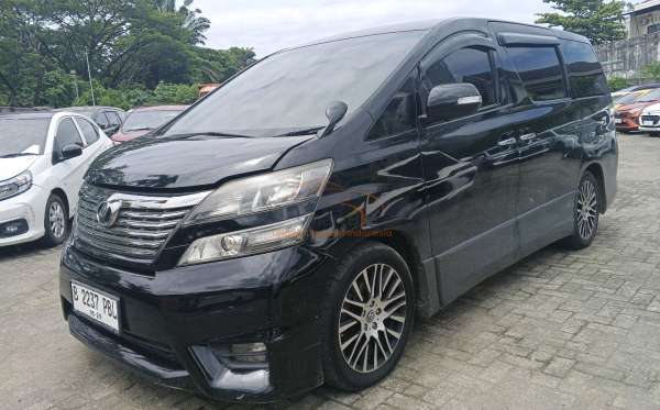 TOYOTA VELLFIRE 2.4