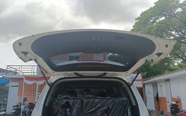 WULING CORTEZ 1.5 LUX