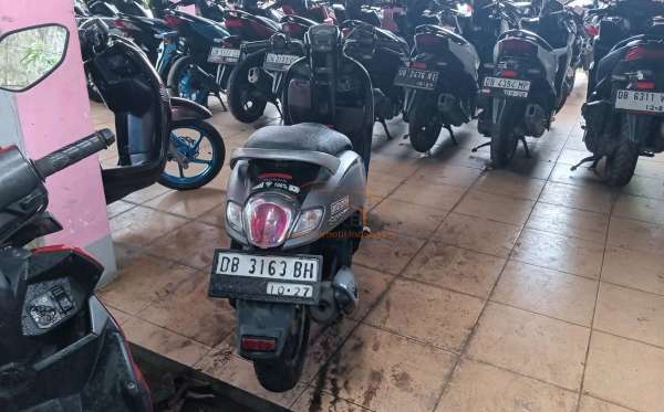 HONDA SCOOPY CW