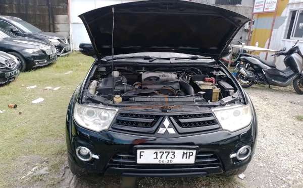 MITSUBISHI PAJERO SPORT 2.5HP-E