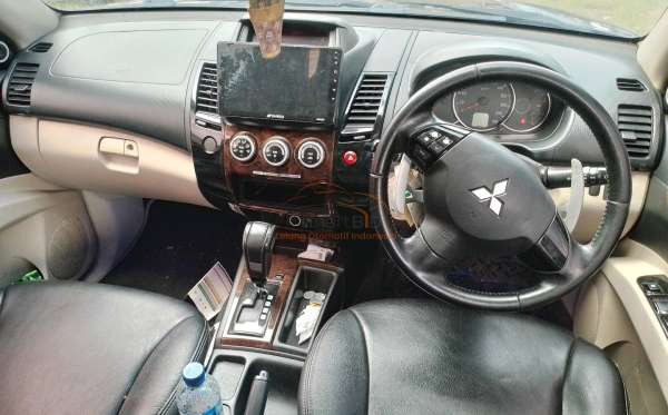 MITSUBISHI PAJERO SPORT 2.5HP-E